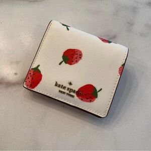 KATE SPADE Cove Street Strawberry Serenade Small Wallet